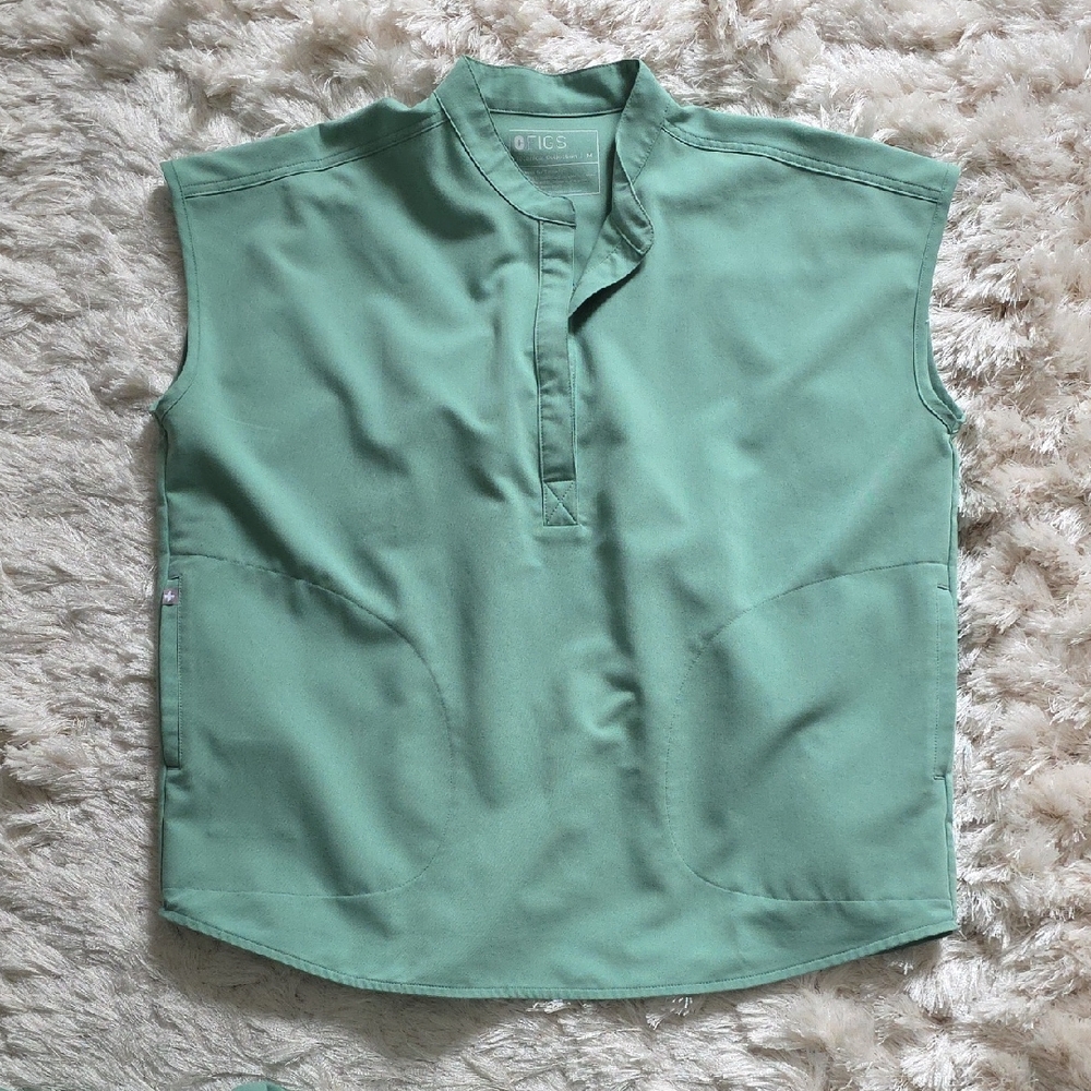 Figs Women's Mint Green Cap Sleeve Top